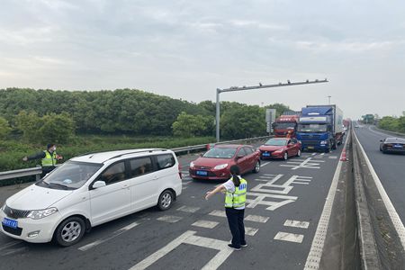 嘉通信息-2020-103-1_集團(tuán).jpg 嘉通信息-2020-103-1_集團(tuán).jpg